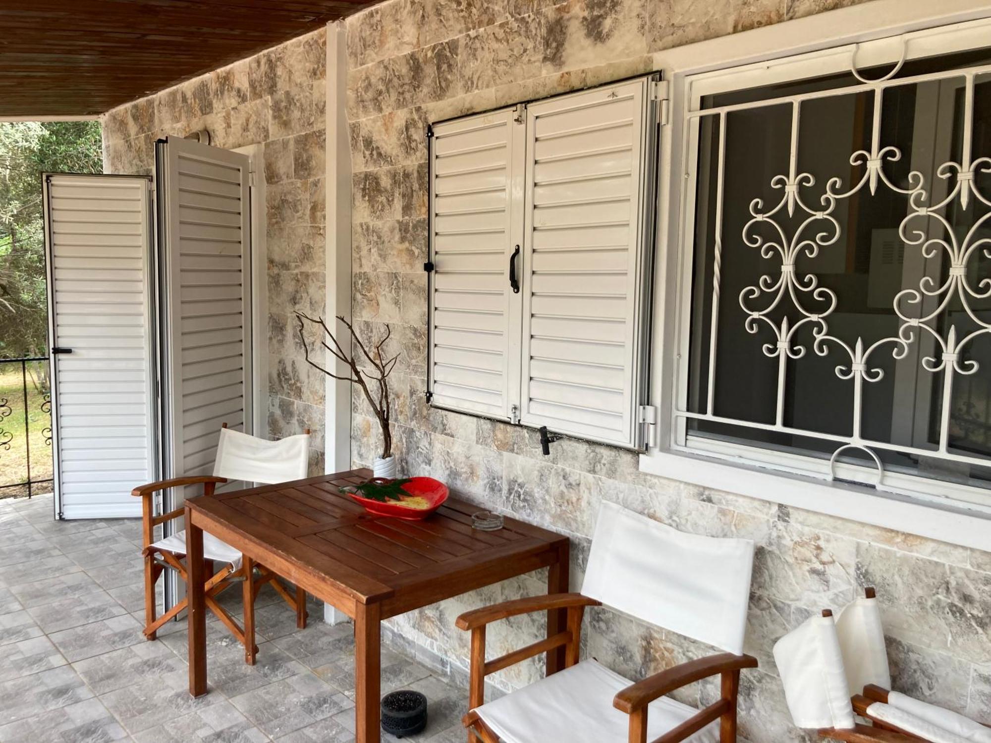 Helios Beach House Mikros Gialos Exterior foto